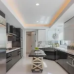 Three Bedrooms Ocean Avenue Luxury Apartment