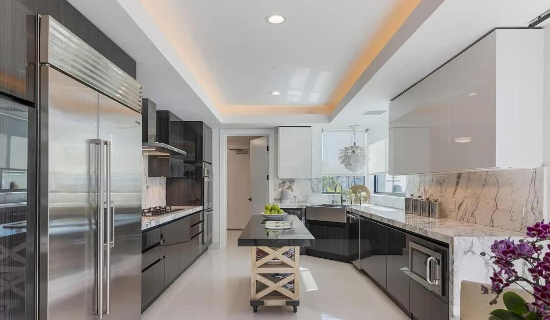 Three Bedrooms Ocean Avenue Luxury Los Angeles