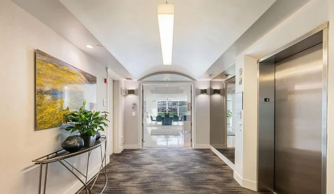 Three Bedrooms Ocean Avenue Luxury Apartamento